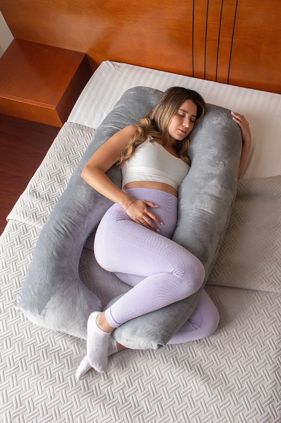 Almohada de embarazo en terciopelo